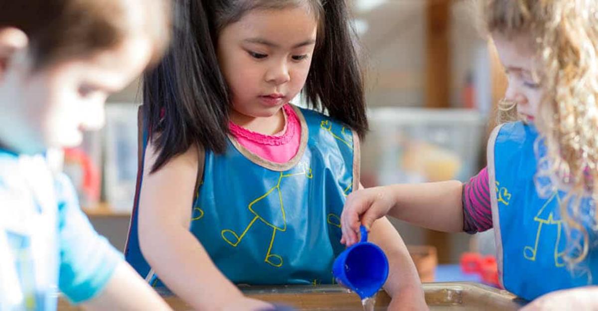 A Multisensory Approach for Memorable Learning at the Sand and Water Table