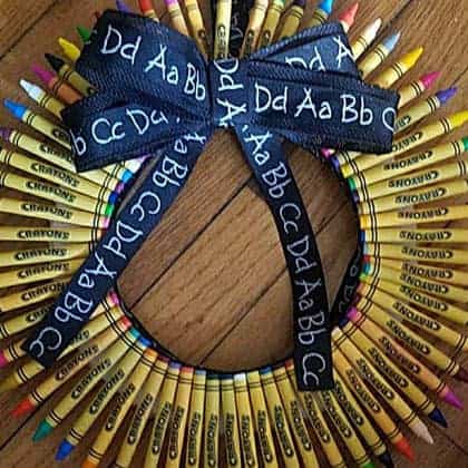 Crayola Crayon wreath classroom theme idea