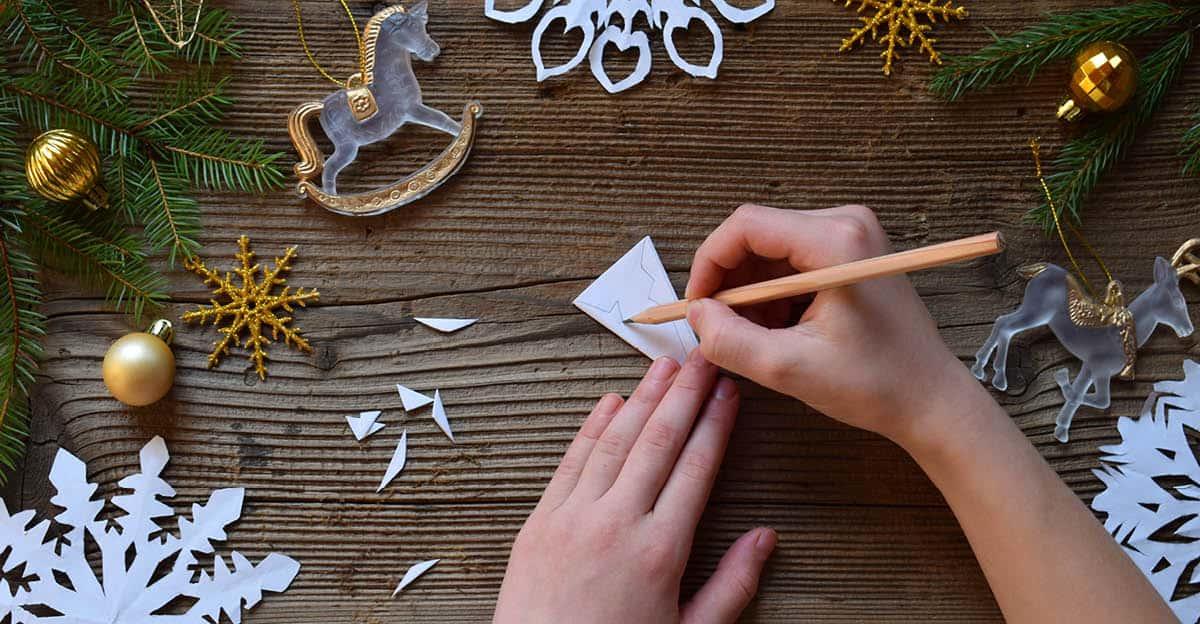 Snowflakes & Winter Arts & Crafts for Kids