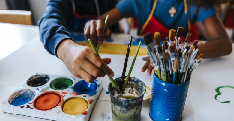 How to Care for Paint Brushes